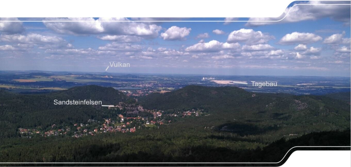 Landschaft in Ostsachsen, Blick vom Zittauer Gebirge zu erloschenen Vulkanen und Braunkohletagebauen.