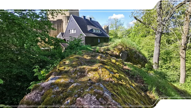Schloss Frauenstein von hinten mit porphyrischem Mikrogranit (Granitporphyr)