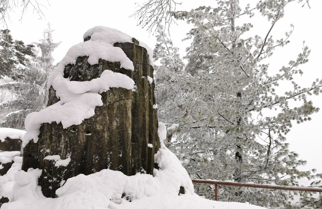 Große Orgelpfeife im Zittauer Gebirge bei Jonsdorf.