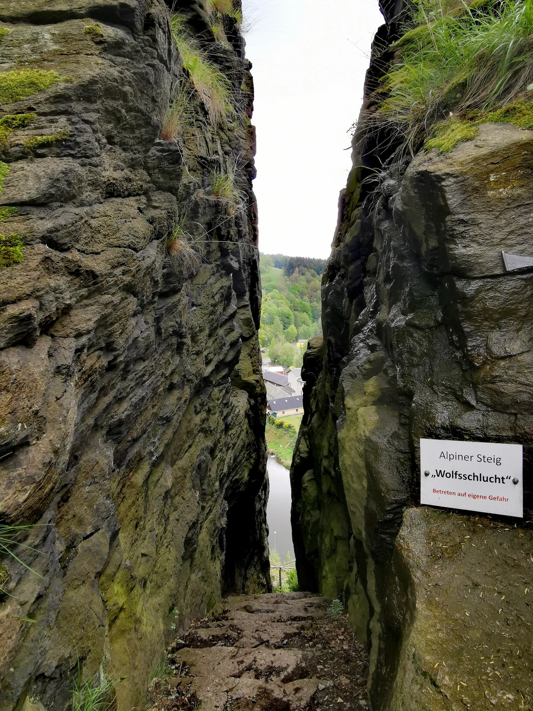 Wanderweg Wolfsschlucht am Burgberg Wolkenstein