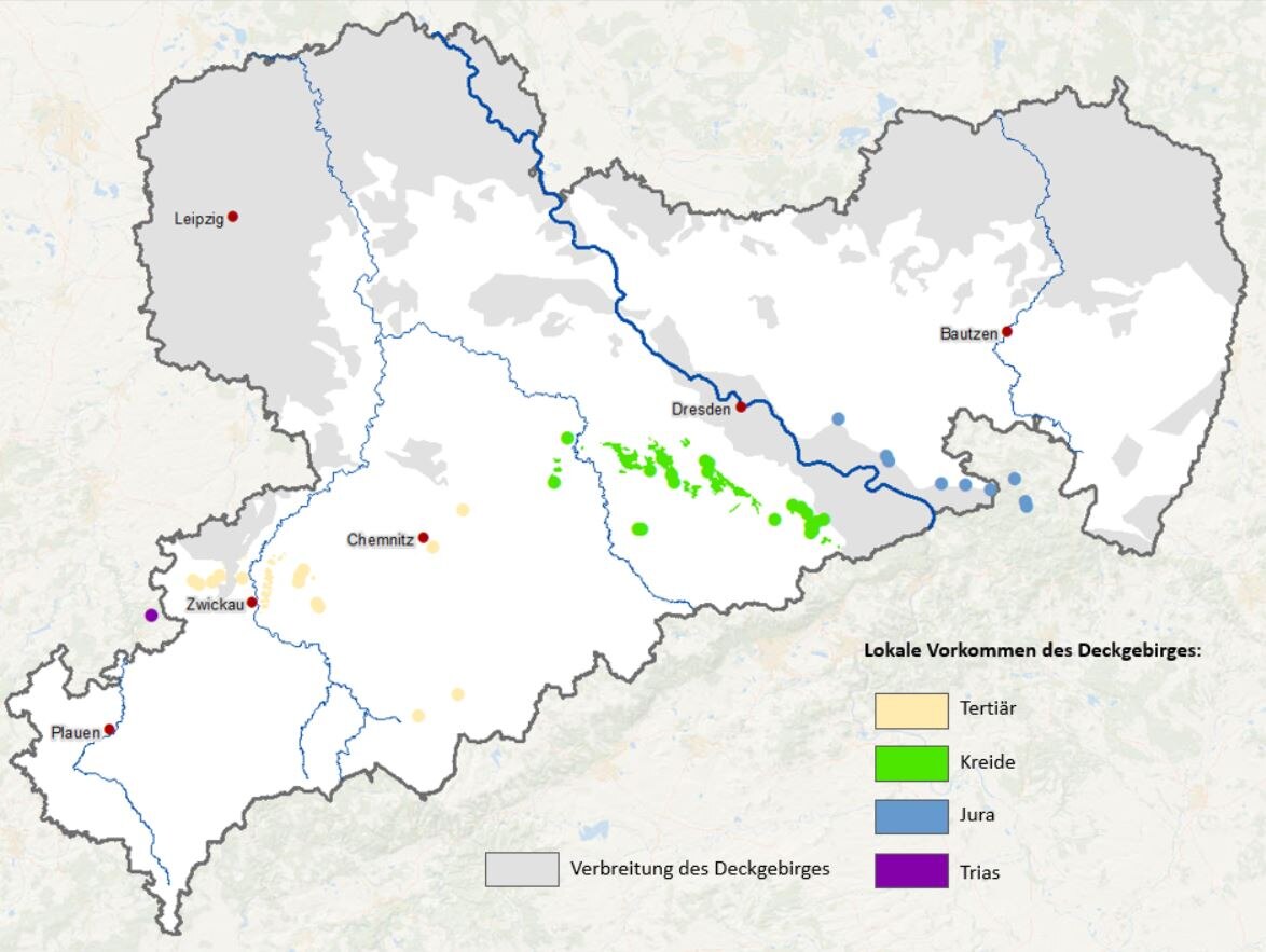 Verbreitung des heute an der Oberfläche anstehenden Deckgebirges und lokale Vorkommen mesozoischer und tertiärer Sedimente auf dem Grundgebirge.