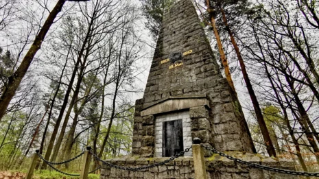 Denkmal auf dem Eichberg